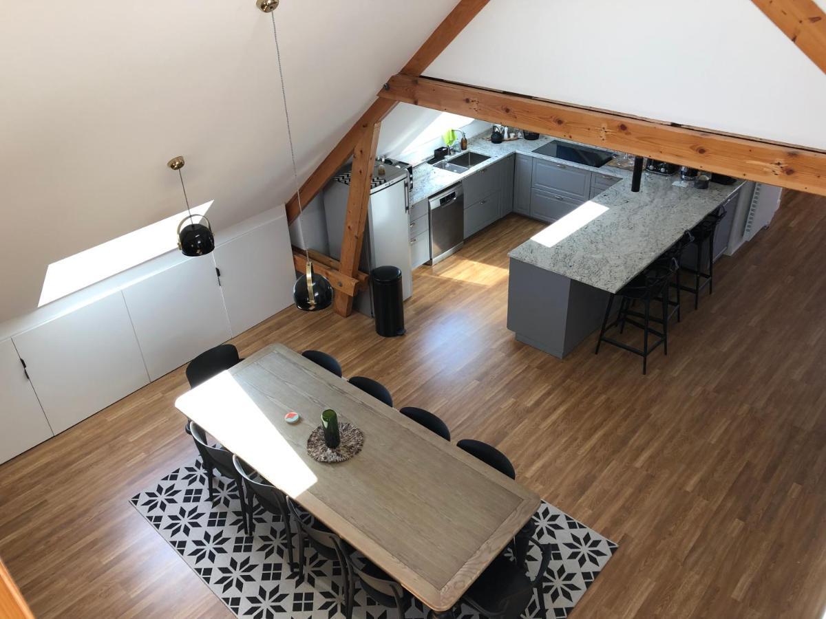 Le Loft Deveney-Mars Apartment Пюлини-Монтраше Екстериор снимка